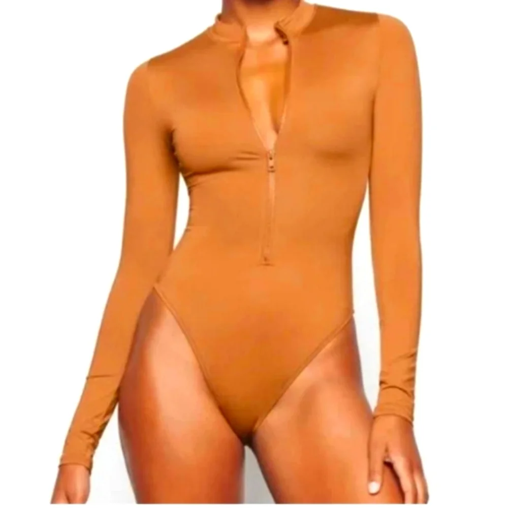 NWT SKIMS Zip Front One-Piece Long Sleeve Swimsuit Almond Brown Swim 4X